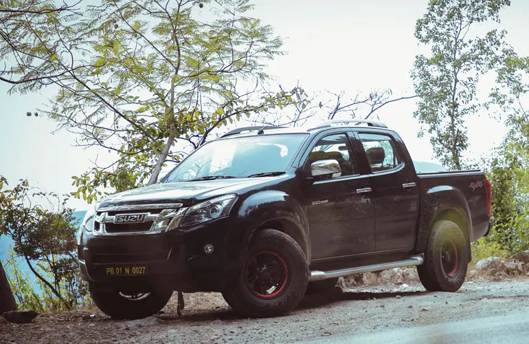 Isuzu Dmax Vcross  4*4 MT Dsl