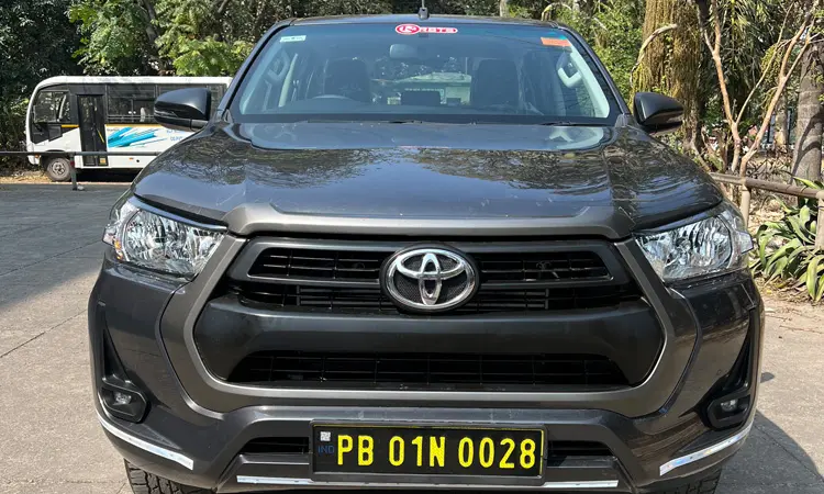 Toyota Hilux 2.8L 4x4 MT Diesel