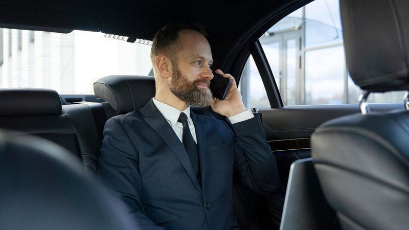 Still Using Company Cars? Switch to Corporate Car Rental Now